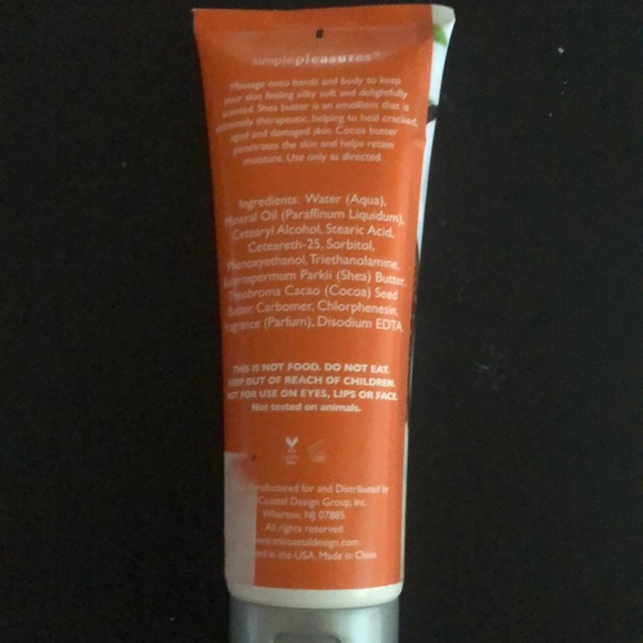 Simple Pleasures Coconut Mango Hand & Body Cream - Picture 3 of 4